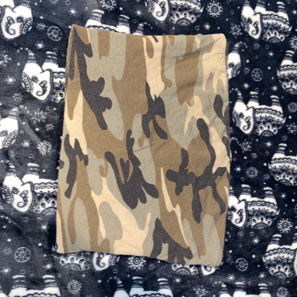Better ❤️ be . Camo tupe top